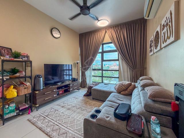 Aura Residence 1