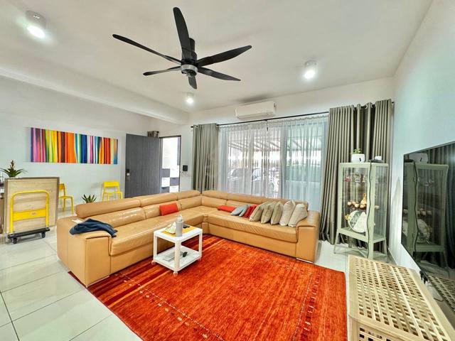 For Sale Double Storey Superlink Terrace Lagenda Garden,Bukit Jelutong 1