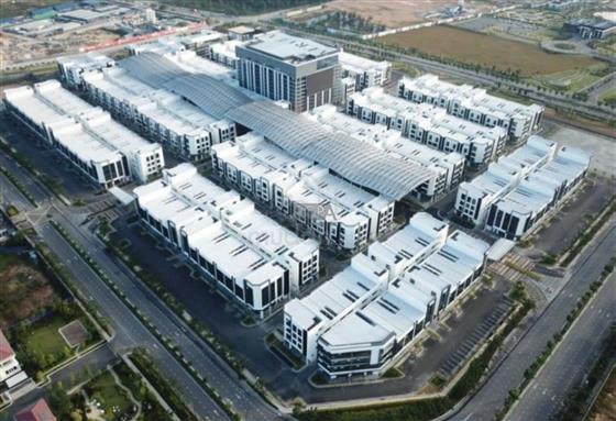 3 Storey ShopLot Vervea Batu Kawan 1
