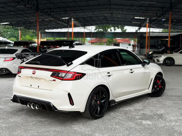 2025 Honda Civic 2.0 FL5 - Black Edition, 6A,500KM - 2