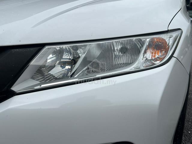 2014 Honda CITY 1.5 V (A)DYNAVIN PLAYER/ EZ LOAN - 3