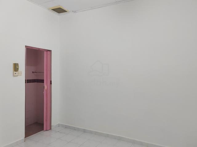 1 sty terrace house Bandar putra,Indahpura,saleng,senai, kulai, johor 5