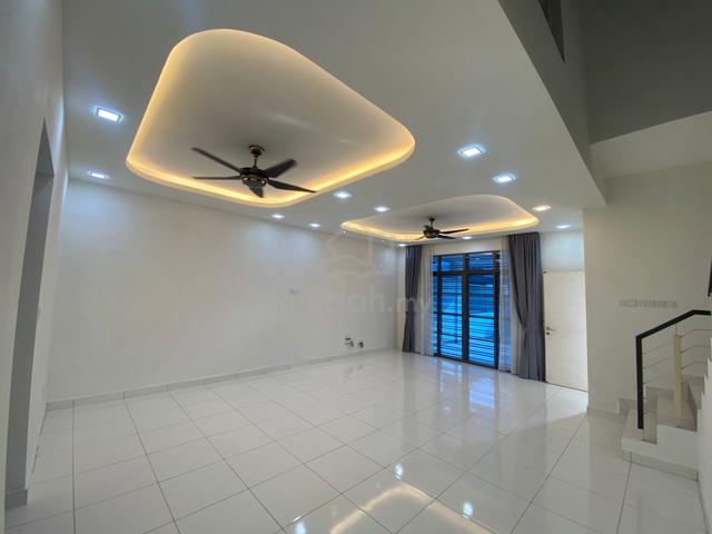 Bandar Dato Onn, Perjiranan 12, Johor Bahru 1