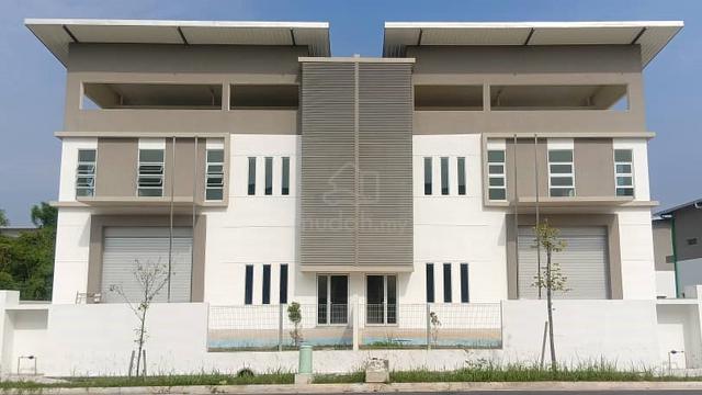 Brand New Saujana Teknologi Rawang 2.5 Storey Semi D Factory Warehouse 1