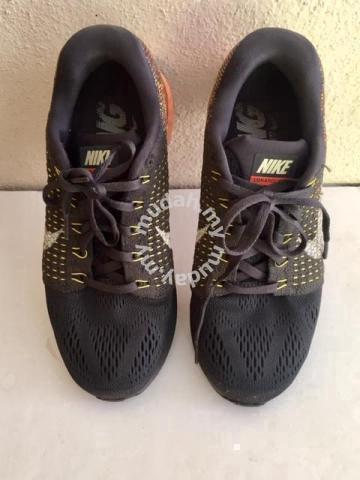 Nike Lunarglide7 (Ladies) US 7.5 / UK 5 /EUR 38.5 - Shoes for sale in  Others, Kuala Lumpur
