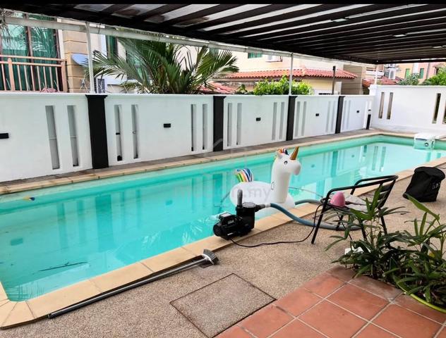 EXCLUSIVE AREA HUGE 2 Storey Bungalow House Country Heights Kajang 1