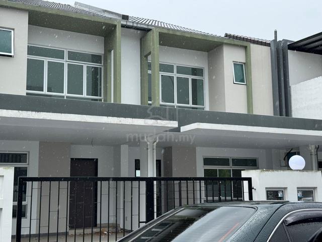 Iconia Impian Emas@phase 10 Double Storey Terrace House For Sale 1