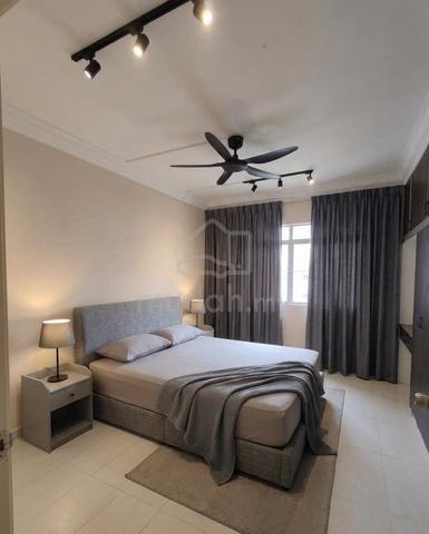 Bilik Sewa Master in Bukit OUG,3Min Walk to LRT Awan Besar,Bukit Jalil 1