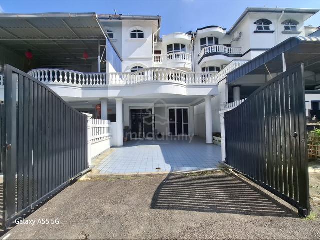 Taman Pulai Utama 2.5 Storey Terrace House 5bed Renovated Skudai Johor 1