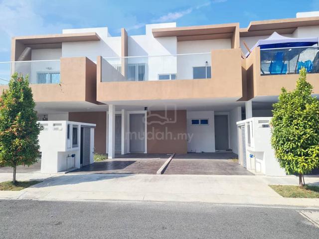 Ground Floor Townhouse Casa Bluebell 1