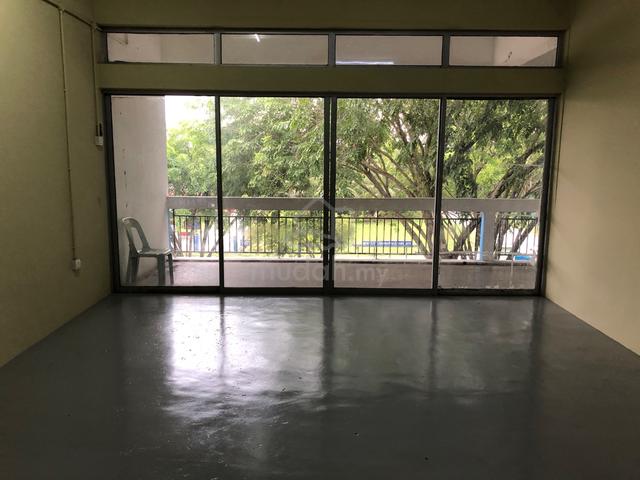Shop office Taman Sri Serdang, corner shop 1