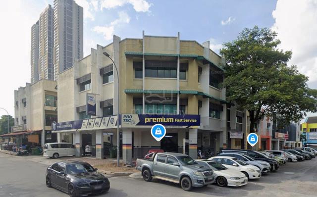 3 Storey Corner Shop Office For Sale At Bandar Putra Permai 1