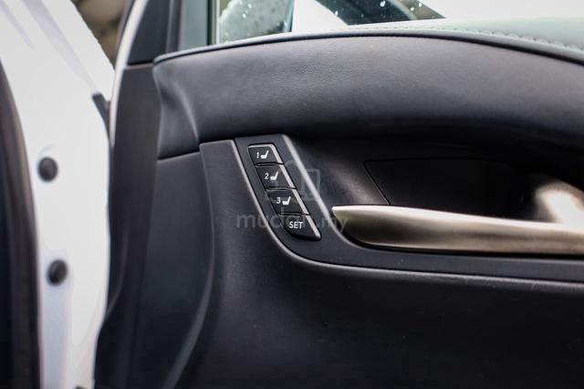 2019 Lexus LX570 5.7 *careful owner - 5