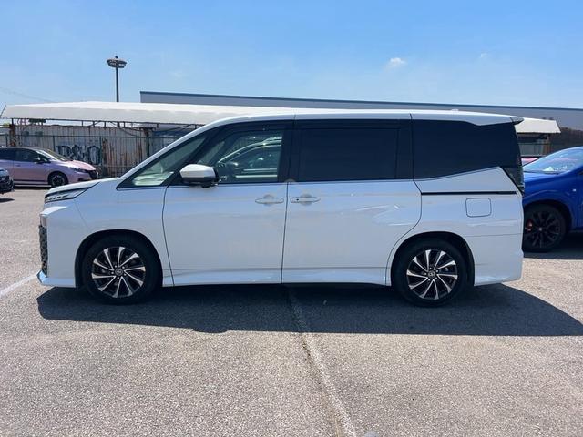 2022 SALE HUD Advance Toyota VOXY SZ 2.0cc (A) - 5