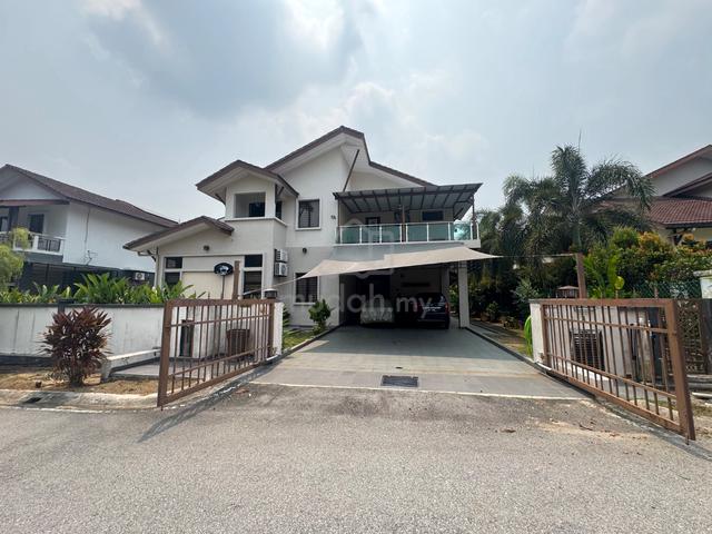 Storey Bungalow House Lorong Melati Permai. Pinggiran Rahman Putra. Sg 1