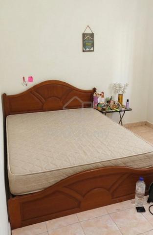 Bilik Wanita Non Sharing Aircond 1