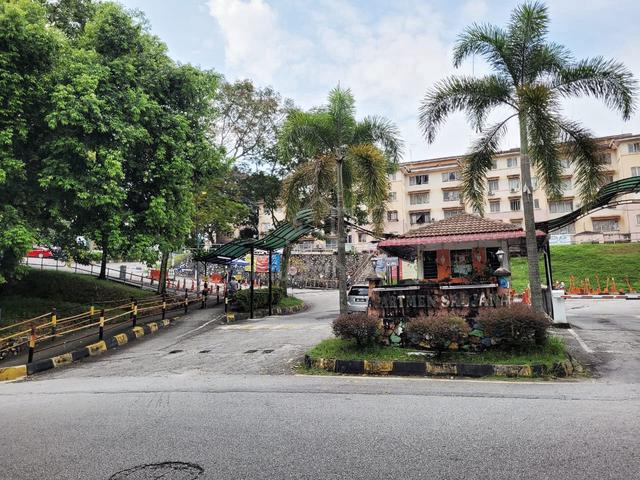 saujana apartment 1