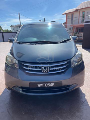 2012 Honda FREED 1.5 E (A) - 3