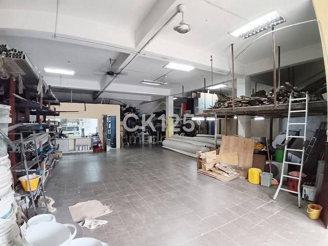 Batu Belah Klang 3 Storey Shop Lot Corner Unit freehold value buy 1