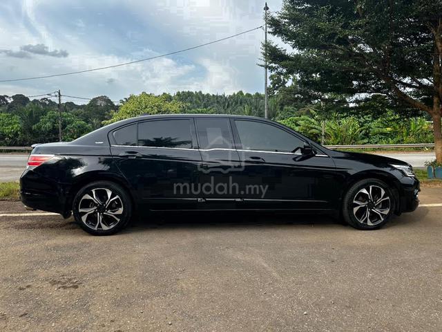 2015 Proton Perdana 2.4 (A) Limousine Long Version - 1