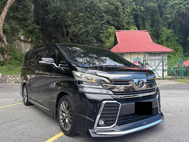2017/19 Toyota VELLFIRE 2.5 Z GOLDEN EYES (A) - 1