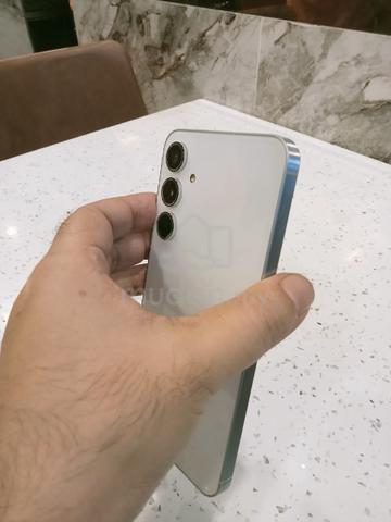 Samsung A55 5g 12/256 sale or swap with good phone - photo 6 of 6