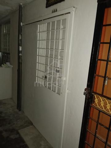 Ampang Saujana Flat 1