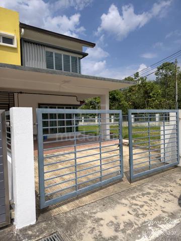 Corner Unit, 2 Storey House, Hillpark 3, Bandar Teknologi, Low Deposit 1