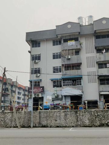 Haji Manan Flat, Block H 1
