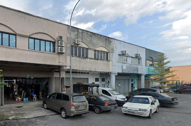 1.5 storey linked factory @ Bandar Teknologi Kajang For Rent 1