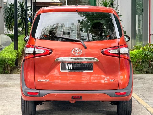 Toyota SIENTA 1.5 V RevCam 7Seat 2PwrDoor OriPaint - 3