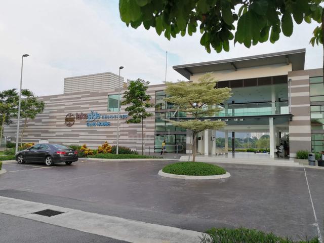 Lakeside Residence Puchong -Single Room for rent 1
