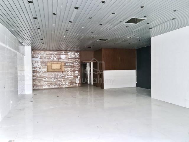 Ground Floor Shop lot @ Larkin Height Facing Stadium For Rent 1