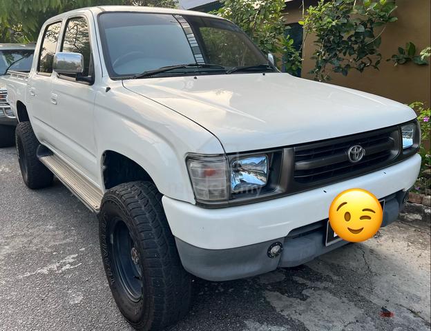2002 Toyota HILUX 2.8 MY00 LN166R (M) - 1