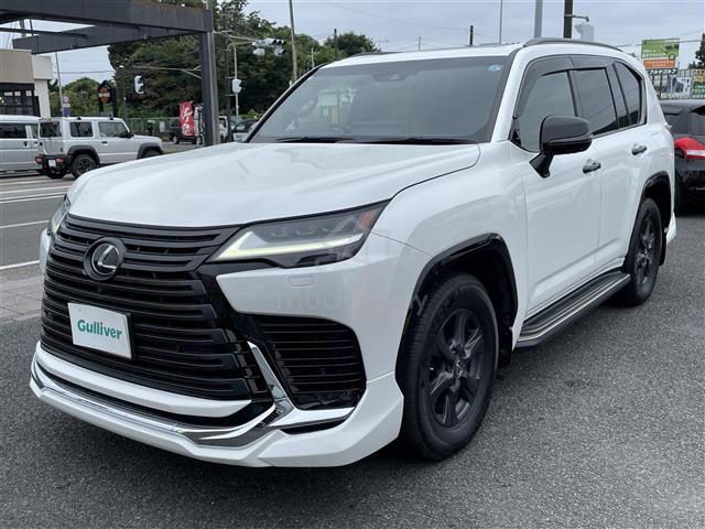 2023 Lx600 Off road Mark Levinson - 4