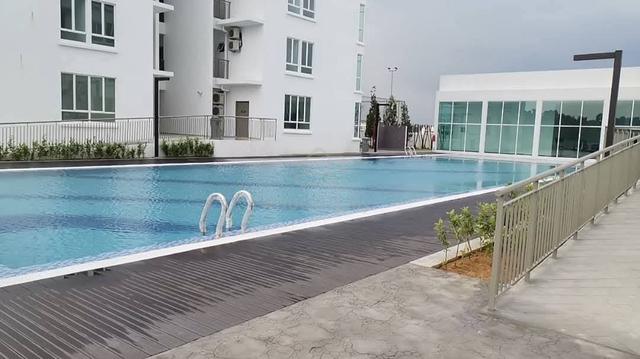 Bangi Gateway 1
