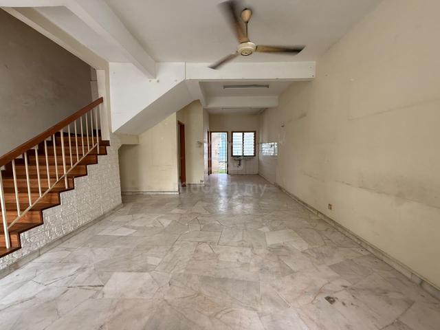 Bukit Puchong BP1 2sty House Facing Playground Freehold 1