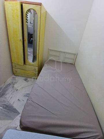 Fully Furnished Selangor Puchong Room For Rent 1