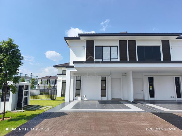 2 Storey Terrace Garden House - Eco Grandeur 1