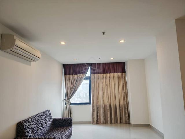 E Suite-Designer Suite @ Emerald Avenue 1