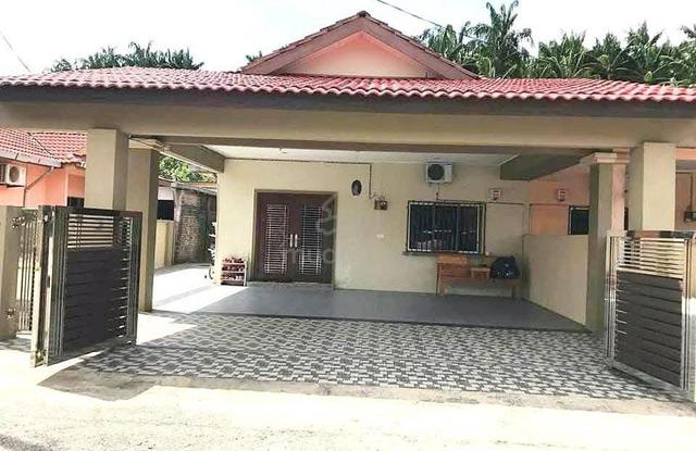 PT 7454, Semi-D, Jalan Kemaman/Kuantan, Taman Geliga Indah Chukai 1