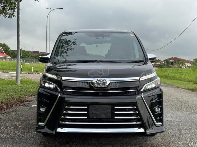 2022 Toyota VOXY 2.0 S-G (A) - 1