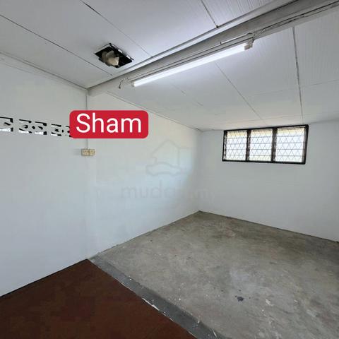 2 storey Landed Terrace House Taman Brown 1