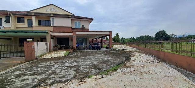 Big land DS corner at Segedup near SMK Batu Kawa,Emart, Pine Square 1