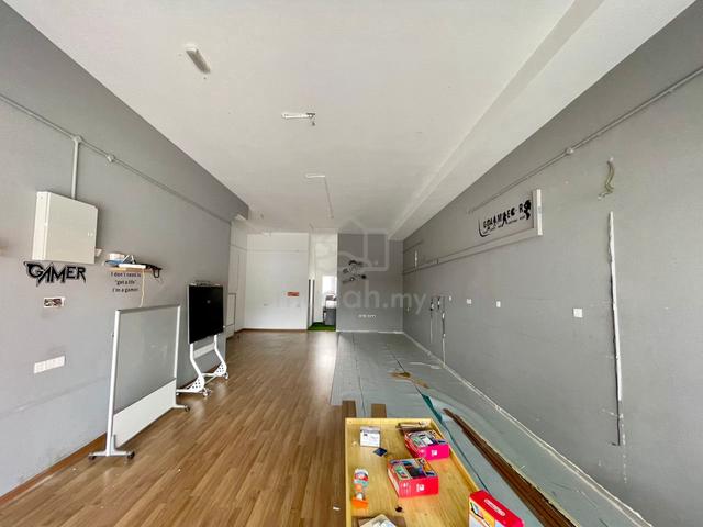 Commercial Ground Floor Shoplot Farlim Square For Rent 1