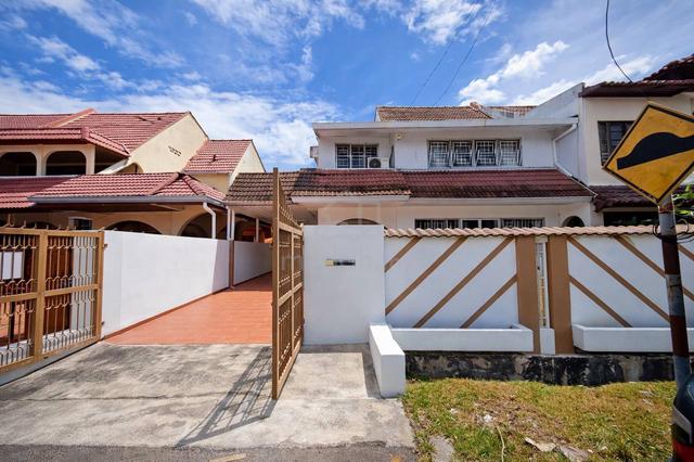 FREEHOLD 💥 RENOVATED Double Storey Semi D House Taman Permata KL 1