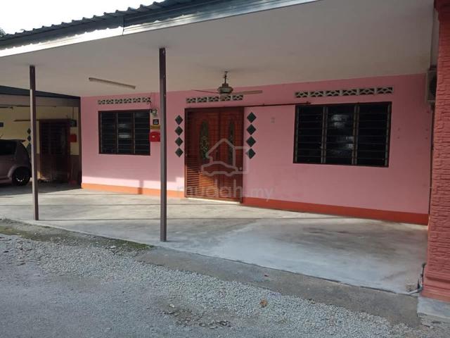 Rumah Sewa Bakri Muar (di Jeram Masjid) 1