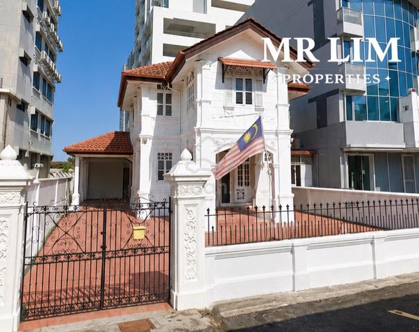 BIG GEORGETOWN BUNGALOW (6500sf) off macalister rd & carpark 1