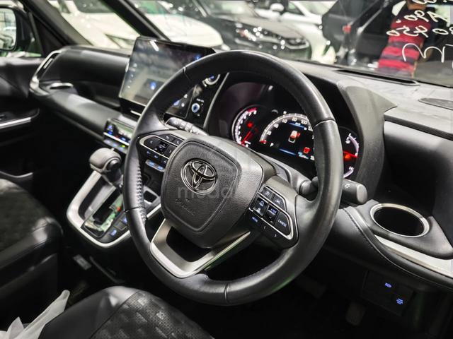 2022 Toyota VOXY 2.0 S-Z P/BOOT HUD DIM UNREG KLAP - 3