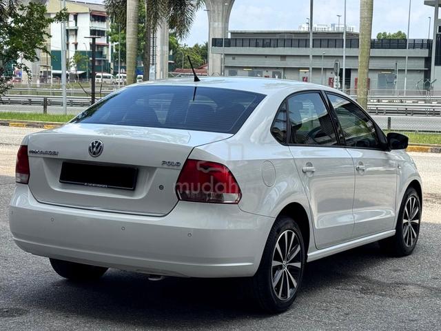 2016 Volkswagen POLO 1.6 FL (A) SEDAN LEATHER CKD - 5